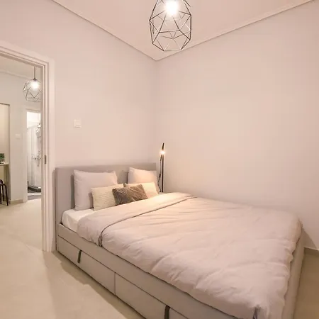 Modern, Comfortable Apartment, In The Heart Of The City_2